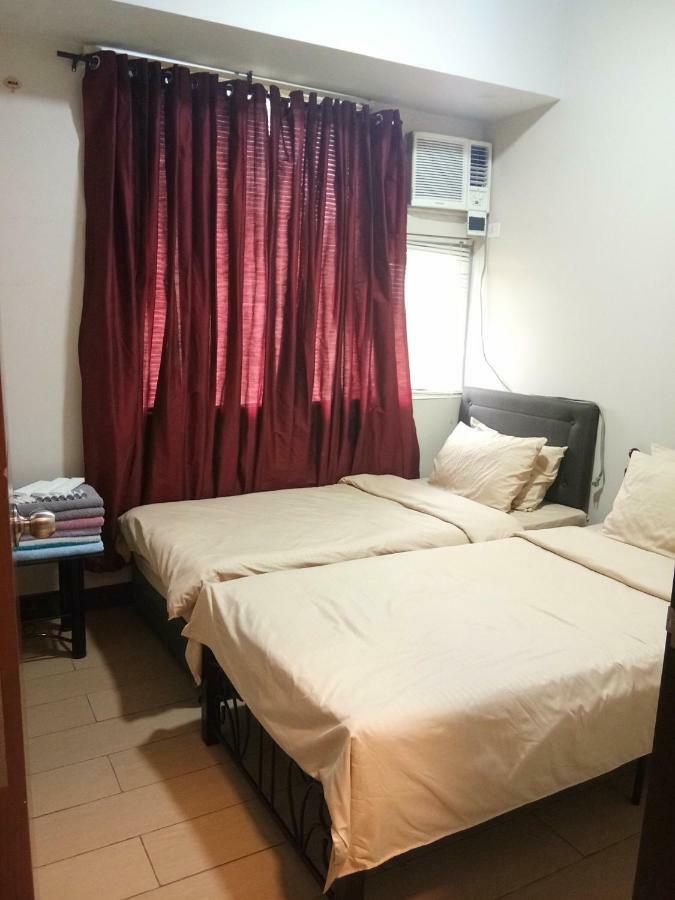 Cubao Manhattan Heights Unit 5A Tower C كويزون سيتي المظهر الخارجي الصورة